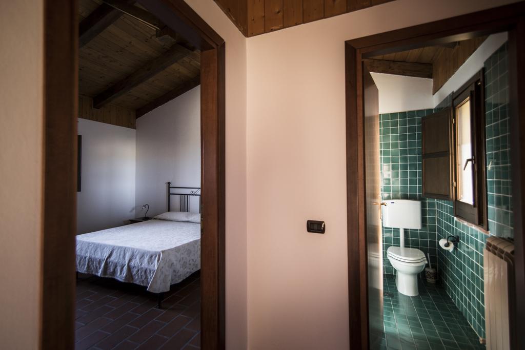 Agriturismo Il Giriatello Кротоне Екстериор снимка