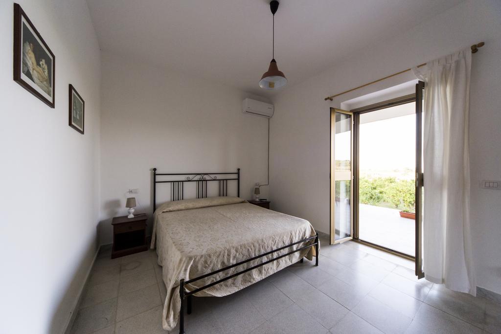 Agriturismo Il Giriatello Кротоне Екстериор снимка
