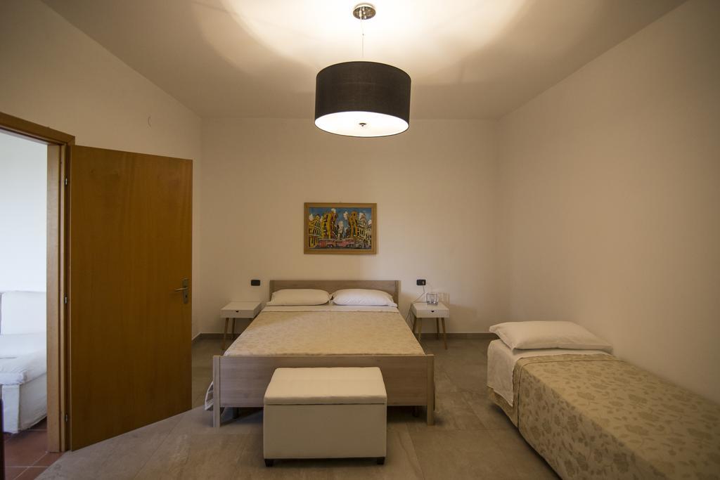 Agriturismo Il Giriatello Кротоне Екстериор снимка
