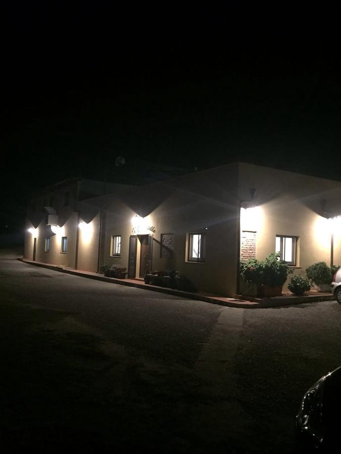 Agriturismo Il Giriatello Кротоне Екстериор снимка